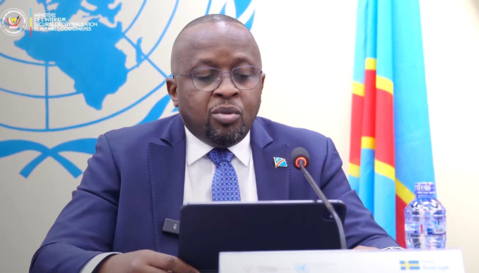Image default